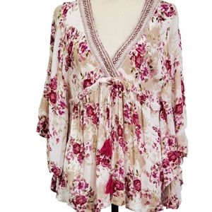 Boho floral top. Very comfortable style many ways.
